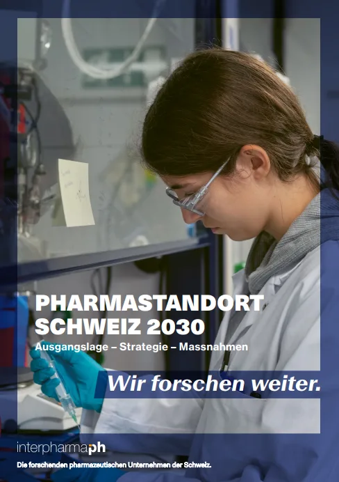 Titelbild der Interpharma-Strategie «Pharmastandort Schweiz 2030» mit Forscherin im Labor