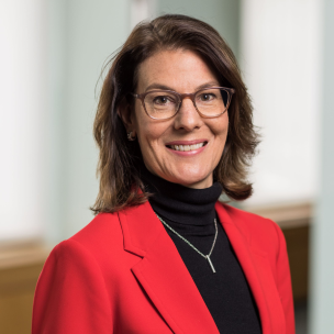 Porträt von Annette Luther, Vorstandsmitglied von Interpharma (Roche)